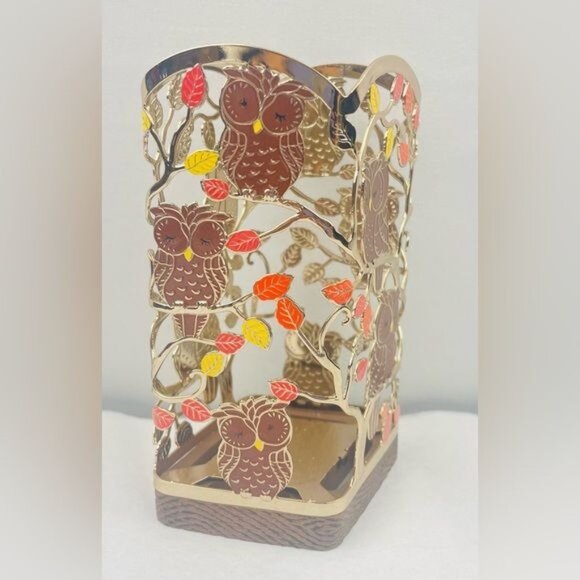 Bath & Body Works ~OWLS WITH BASE ~GENTLE FOAMING  HAND SOAP Holder - Picture 4 of 5